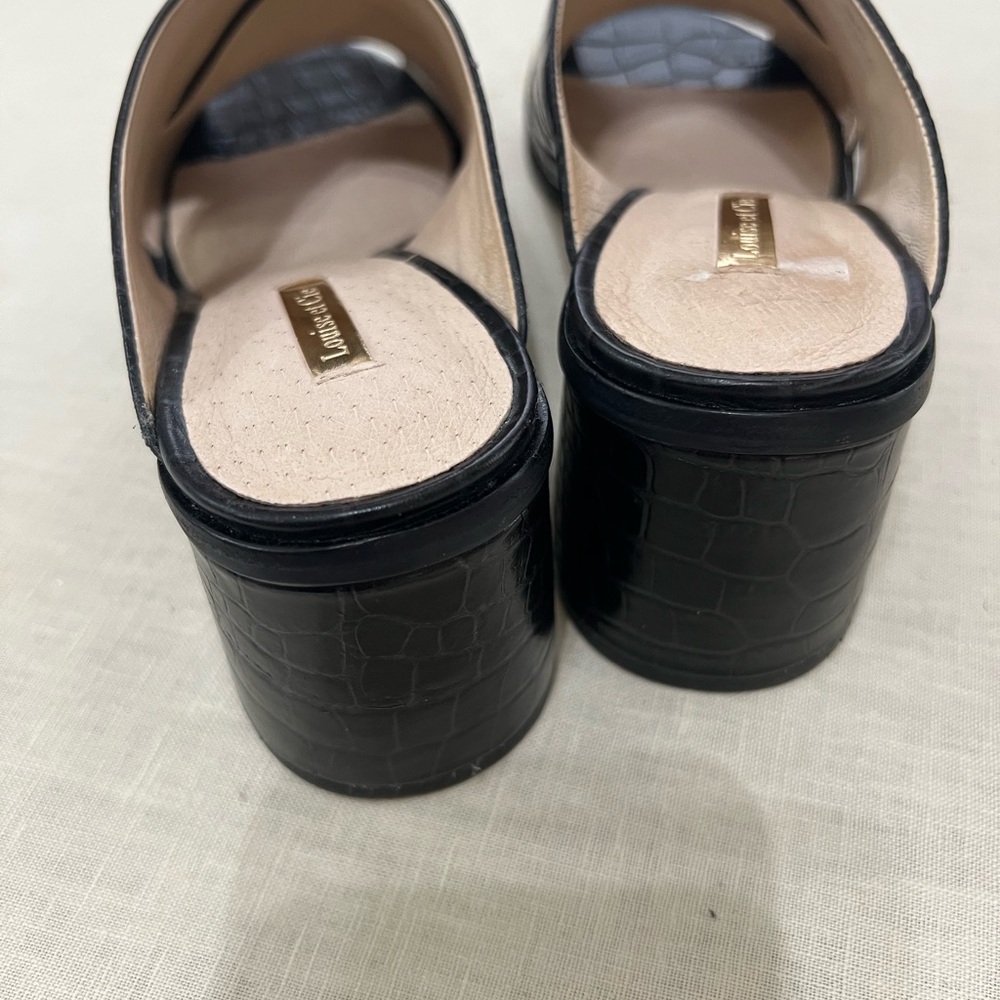 Black Textured Heels with Crocodile Pattern - Picture 5 of 6